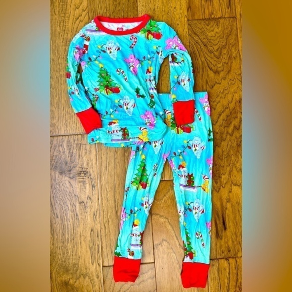Care Bears x Birdie Bean Bamboo Christmas Pajama Set, Size 18-24‎ months, EUC